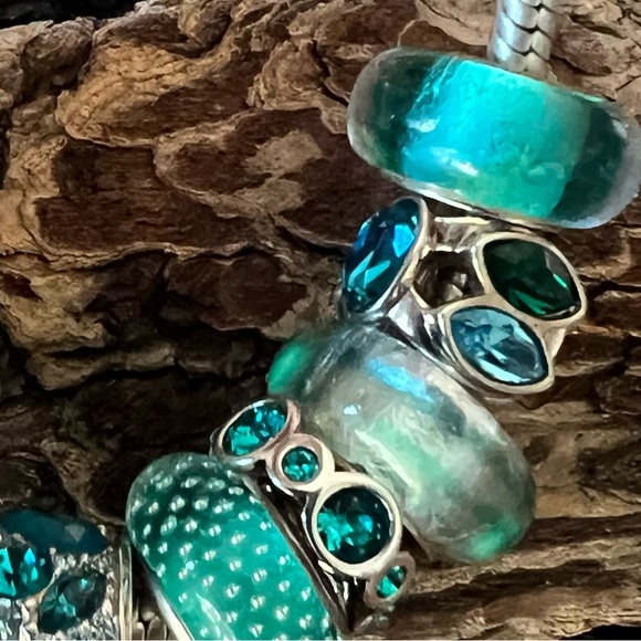 New Chamilia Multi Swarovski Crystals Charm Splendid Marquis Sterling Beach - Picture 5 of 10